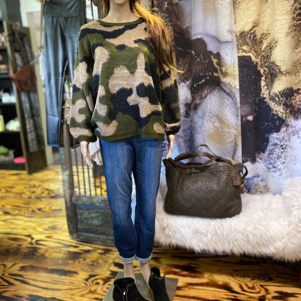 Super cute Camouflage sweater!